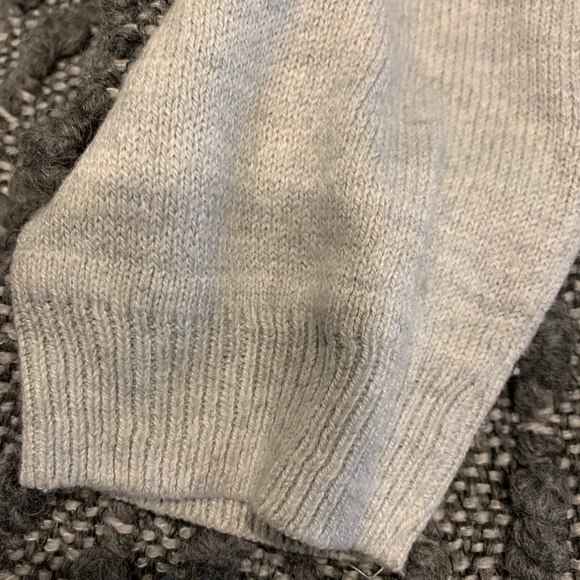 ✨2 for 20✨H&M Pullover sweater - Picture 4 of 5
